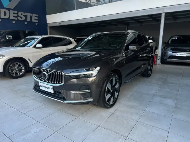 Volvo XC-60 T-8 Ultimate 2.0 AWD (híbrido) 2024