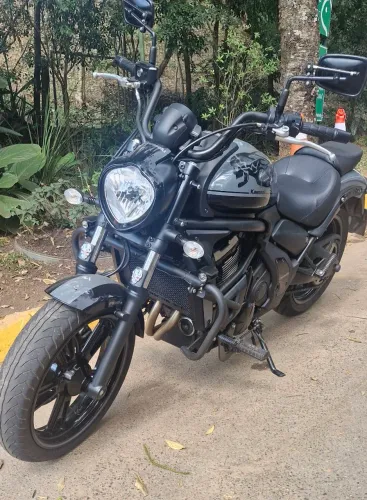 Moto extremamente nova 
