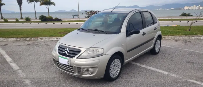 Citroen C3 GLX 1.4/ GLX Sonora 1.4 Flex 8V 5P 2011
