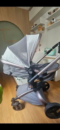 Carrinho bebê luxo importado seminovo