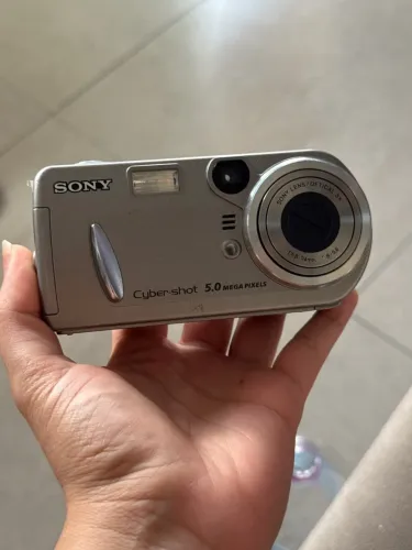 Câmera Cybershot DSC-P92