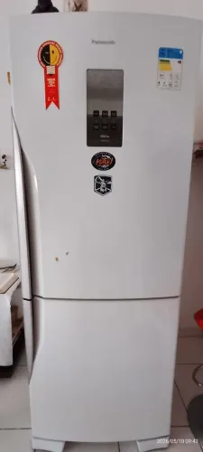 Vendo geladeira PANASONIC INVERTER FROST FREE 