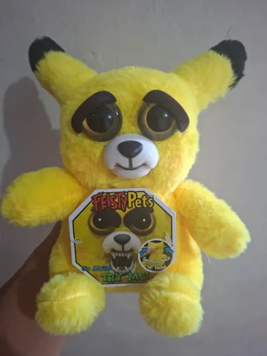 Feisty Pets Pikachu