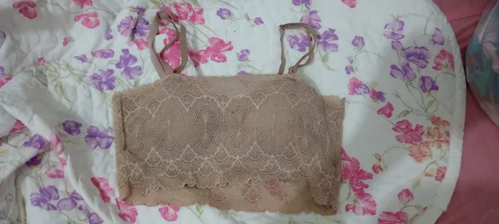 Vendo sutiã bege de renda (veste do PP ao P)
