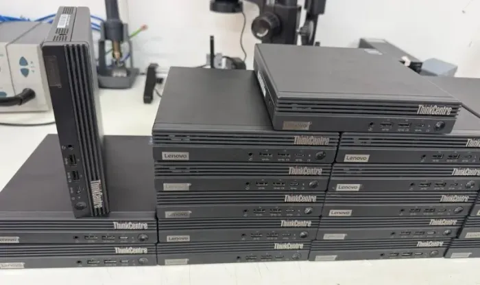 Cpu mini Thinkcentre Lenovo M80q G3 i5-12500T décima segunda geração  8GB DDR5 SSD 1TB NVM