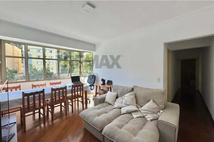 Apartamento no Jardim dos Estados à Venda