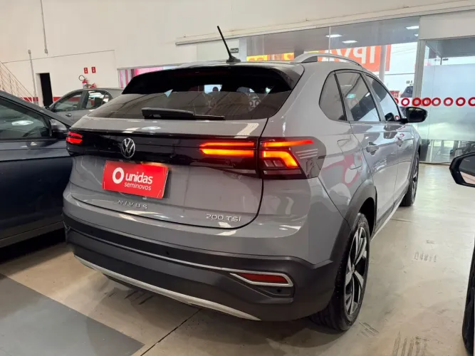 Volkswagen Nivus Highline 1.0 200 TSI Flex AUT 2025