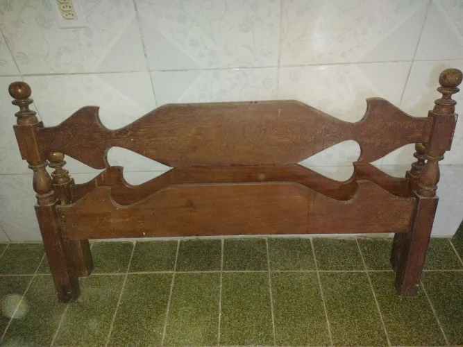Cama de casal madeira