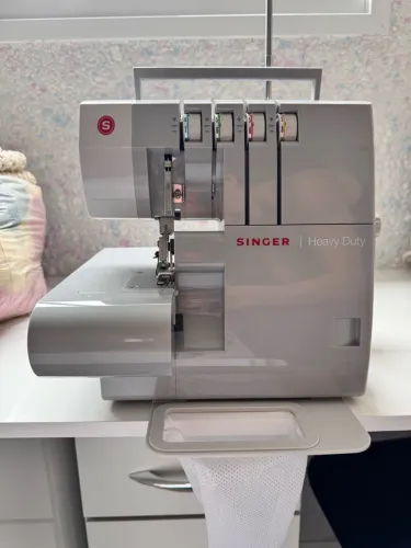 Overlock singer doméstica