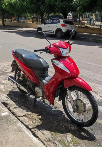 Honda Biz 110i Vermelha