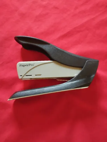 Grampeador profissional escritório