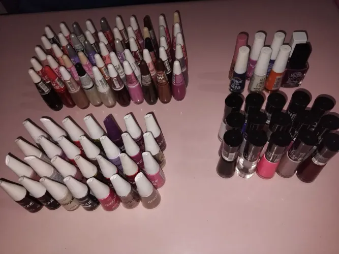 Esmaltes variados