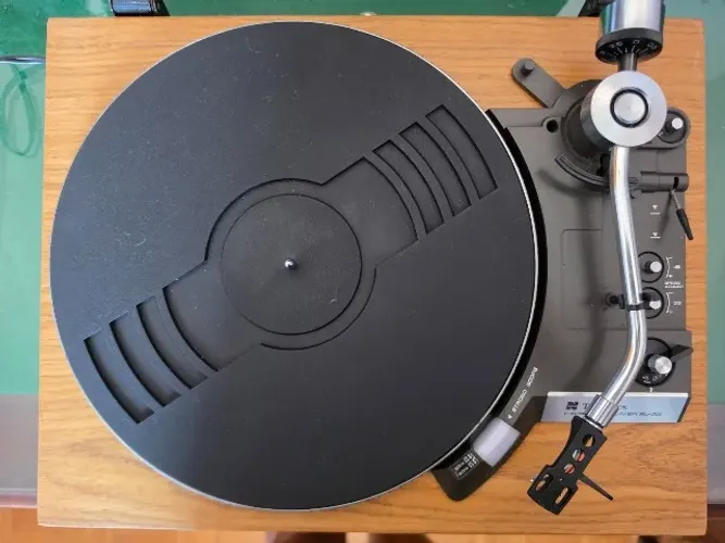 Technics SL-23 toca disco