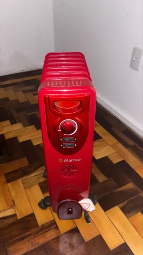Aquecedor elétrico Martau vermelho 