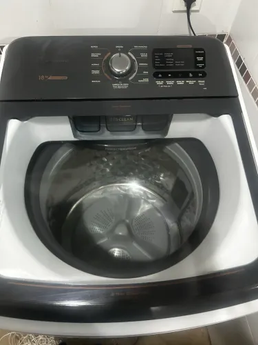 Máquina de lavar roupa 18 kilos