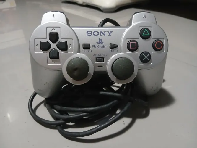 CONTROLE PS2 PRATA ORIGINAL (PLAYSTATION 2)