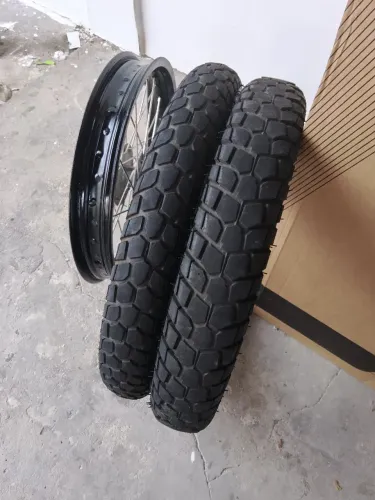 Pneu dianteiro e traseiro aro 18