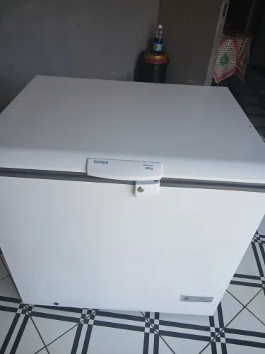 Vende se uma freezer