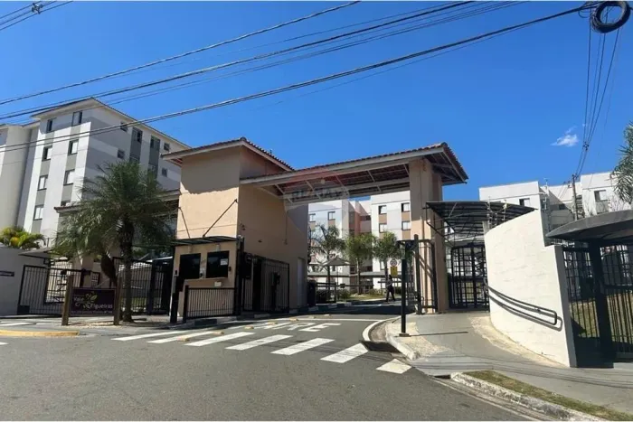 Apartamento de 2 quartos mobiliado para locação em Valinhos/SP.