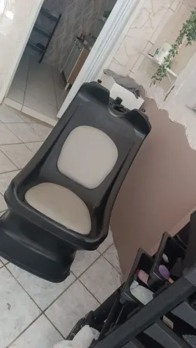 Vende-se lavatório de salão