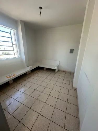 Oportunidade Sala com 44m2 com sala de espera