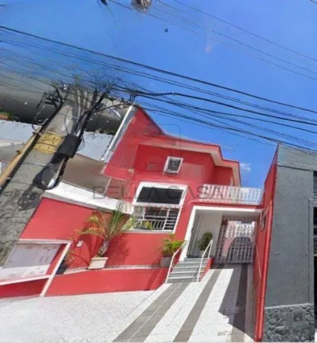Sobrado no Bairro da Mooca - 200m2 - 5 quartos - 1 suíte - 7 vagas de garagem