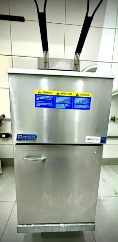 Fritadeira Industrial Pitco a Gás em Aço Inox (Com Cestos) Excelente Estado