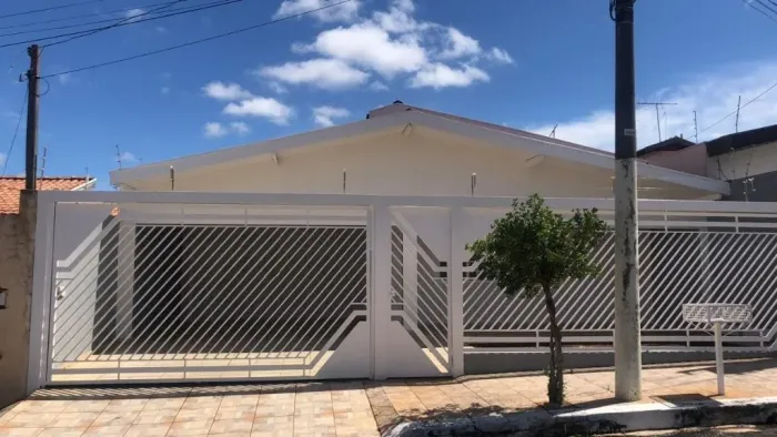 Casa - 3 Quartos (1 Suíte) - Locação Jardim Cavallari, Marília/SP