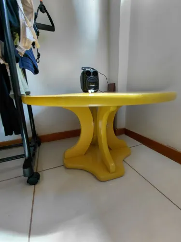 Mesinha e adega retro