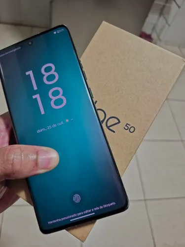 Motorola Moto Edge 50 12gb 256gb aceito trocas por celulares