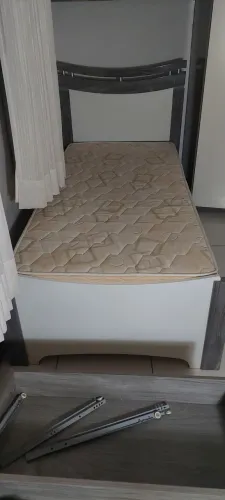 Cama de solteiro