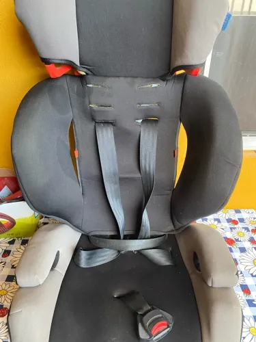 Cadeirinha automotiva 