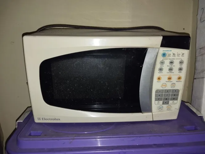 Micro-ondas Electrolux 28 l