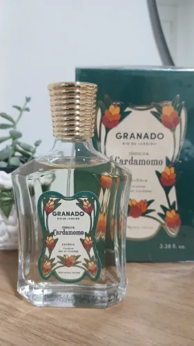 COLÔNIA GRANADO SÂNDALO & CARDAMOMO - 100 ML