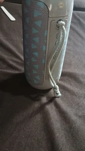 Vende-se caxinha JBL aprova de água