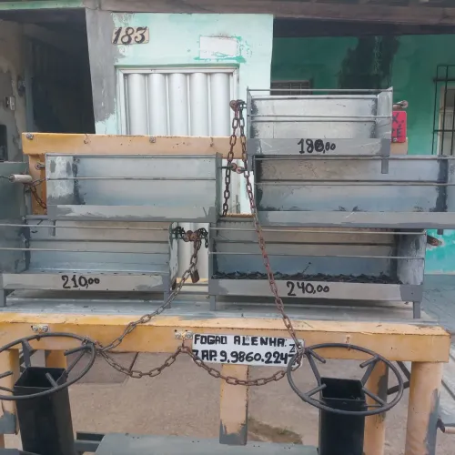 Vendo churrasqueira nova a partir de R$160, R$200 e R$210