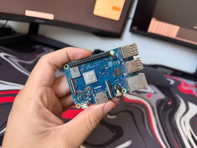 Raspberry Pi 3 Model B+ 1GB