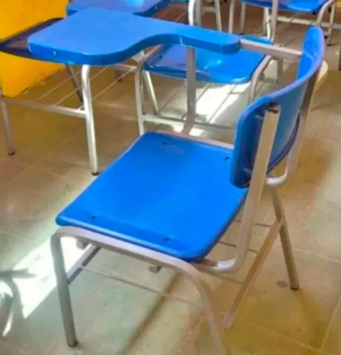 CADEIRA ESCOLAR