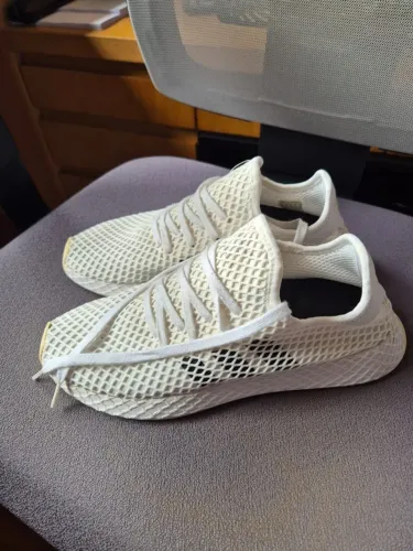 Aadidas Deerupt Cloud White Core Black Grey Two - 39/40 (levemente amarelado)