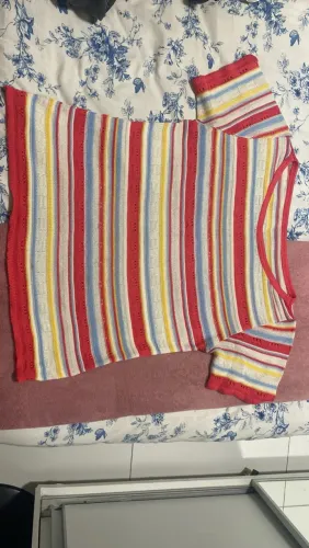 Blusa crochê colorida