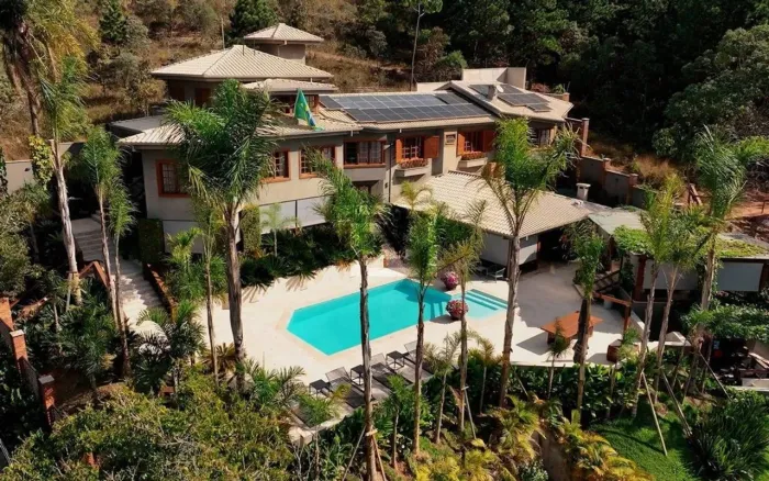 Casa no Bosque da Ribeira: Sofisticação e conforto