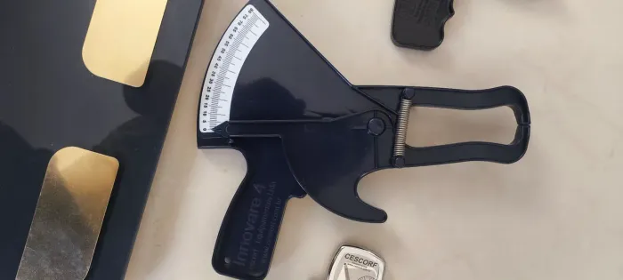 Adipômetro/Plicômetro Clínico Innovare - Cescorf