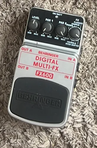 Pedal Behringer Fx600 Multiefeitos