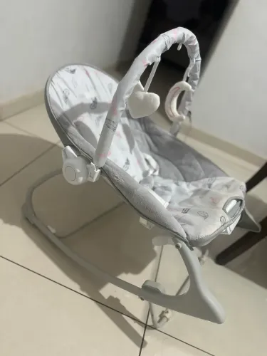 Cadeirinha de descanso bebê musical 18kg maxi baby