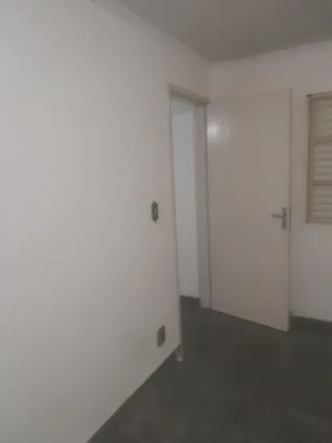 Alugo quarto R$600,00. na freg do Ó prox metro