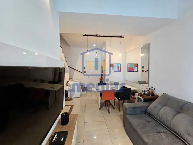 Apartamento à Venda - 2 Dormitórios (1 Suíte) com Lazer e Serviços de Hotelaria