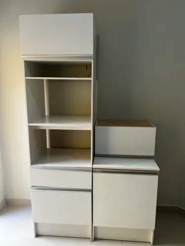 Armario de cozinha. 1 torre + 1 armário inferior 2 portas + 1 armário aéreo basculante