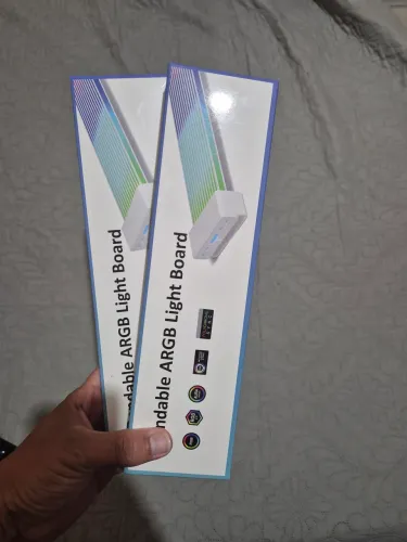 Capas strimer UPSIREN 24P Placa mãe & Placa de video preto.
