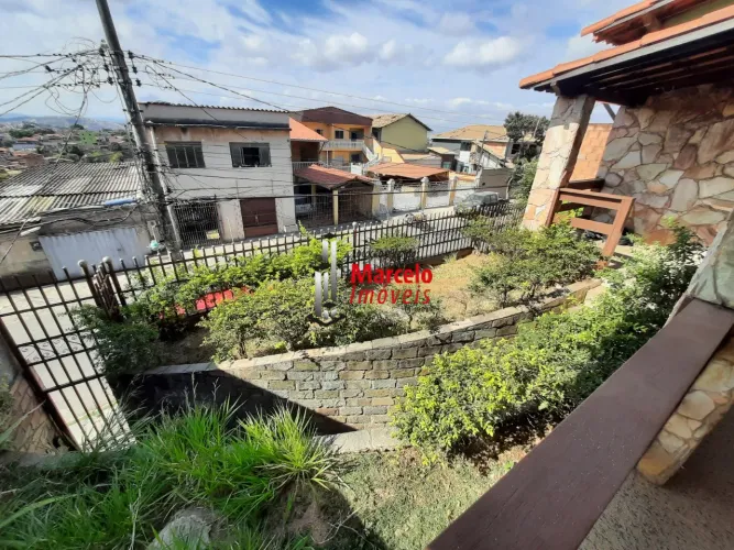 Casa com 3 quartos à venda em Belo Horizonte