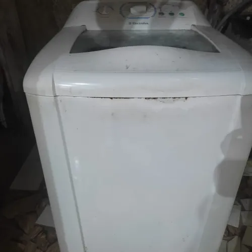MÁQUINA DE LAVAR ROUPA 